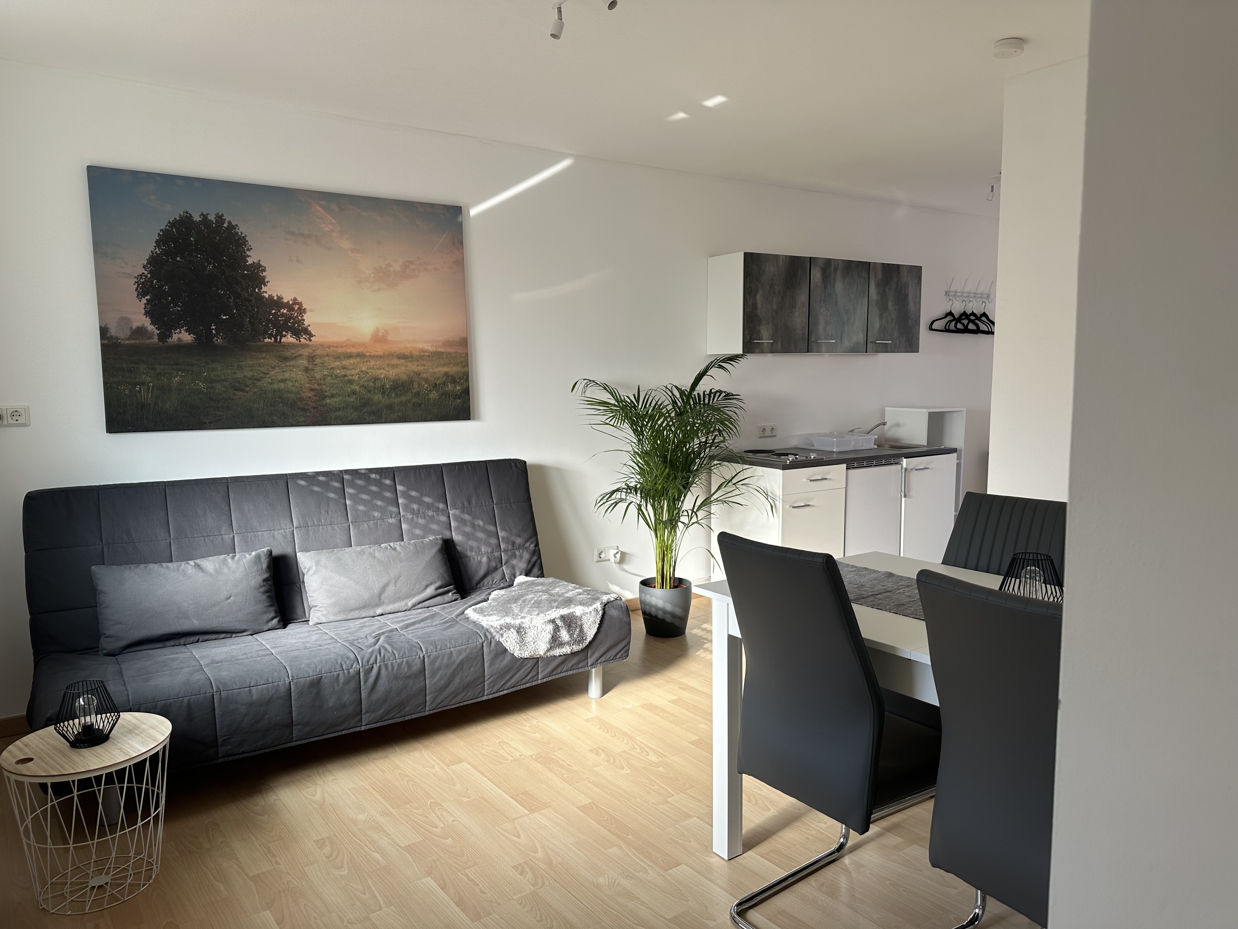 Wohnung 1 – Wohn- und Essbereich